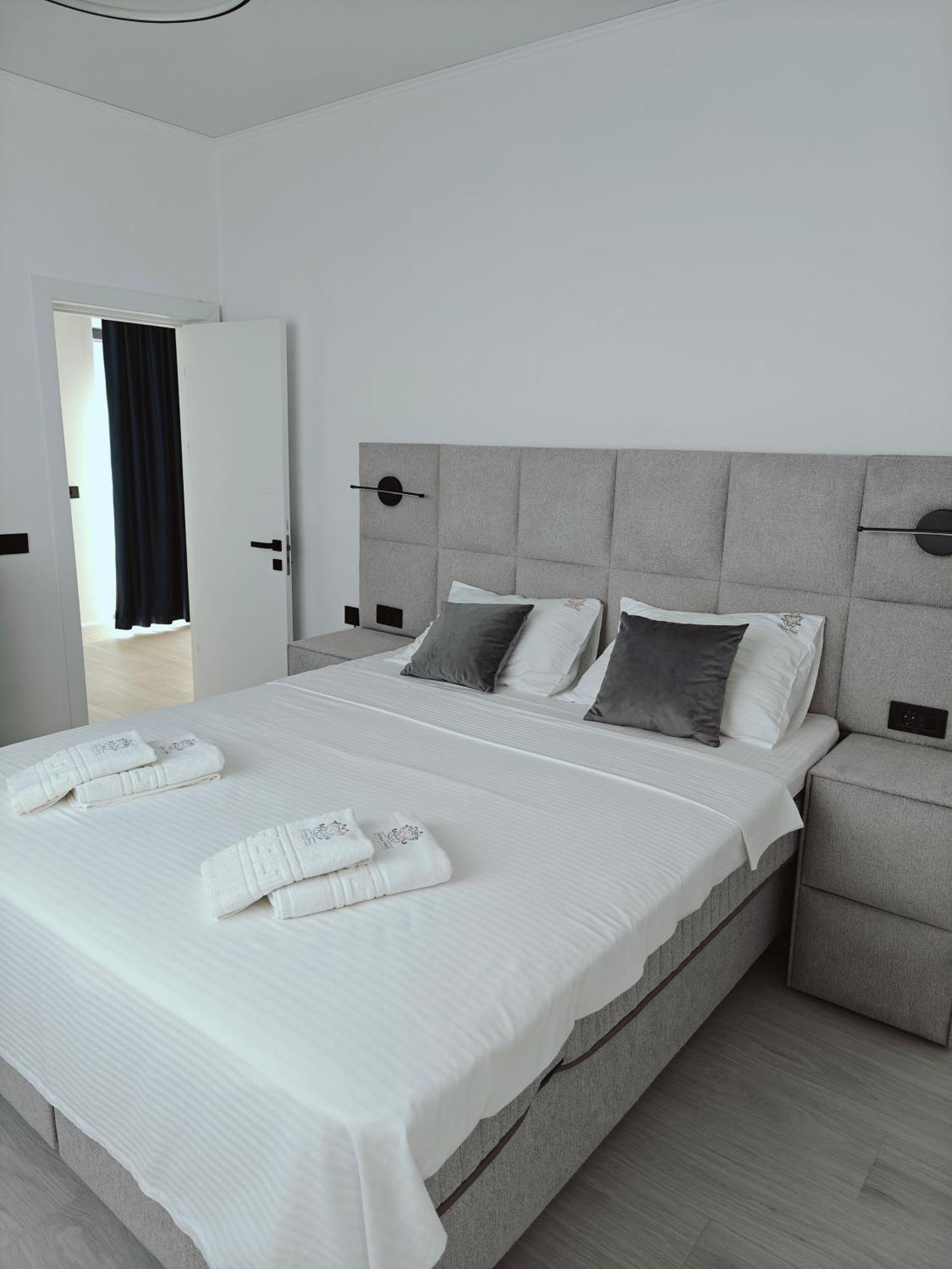 Mamaia Nord Vip Aparthotel Năvodari Extérieur photo
